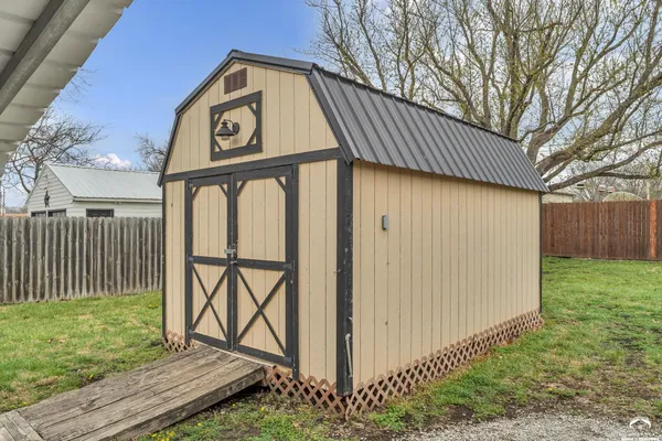 $162,000 | 213 Cedar Street, Perry, KS 66073