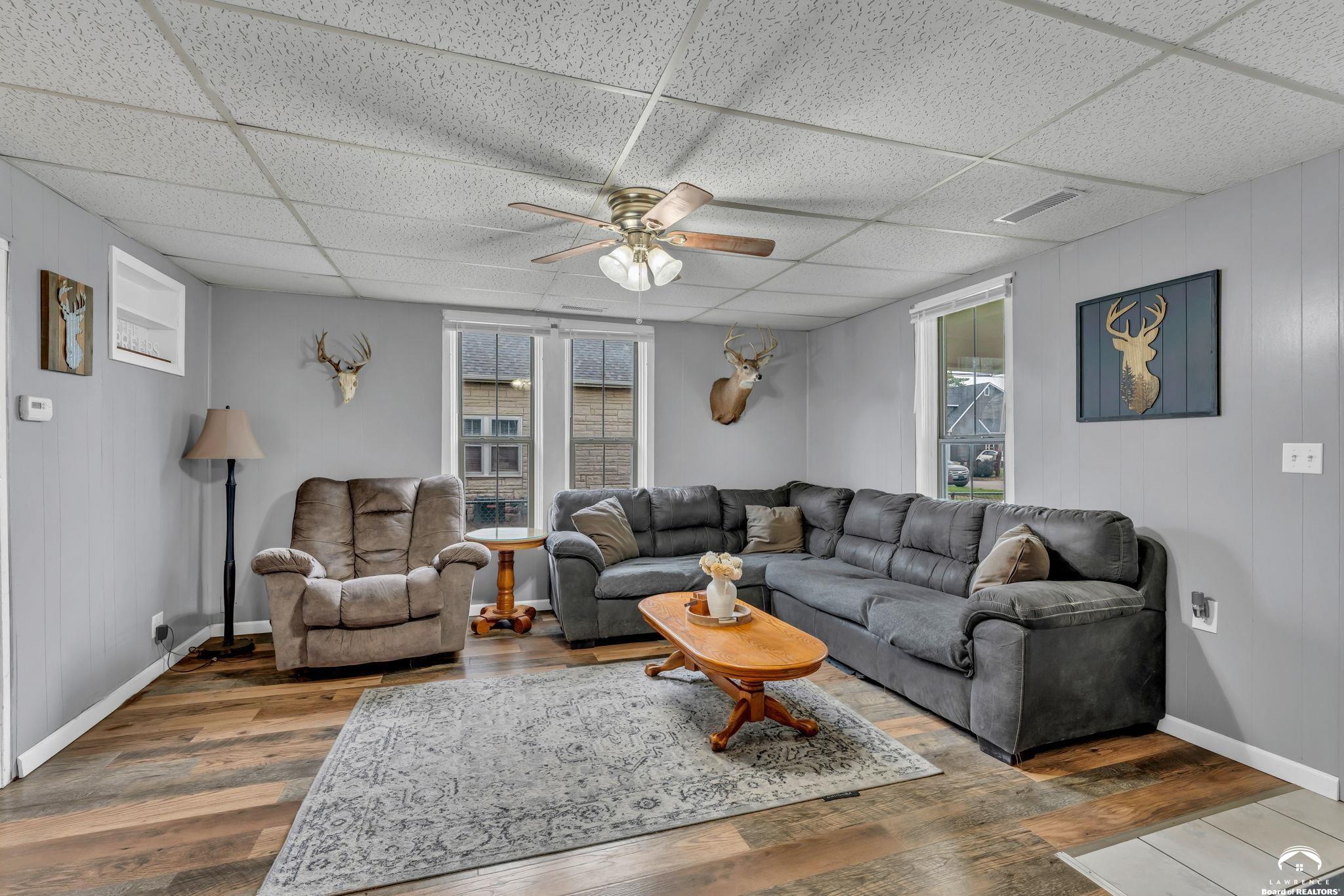 213 Cedar Street Perry, KS 66073 - Photo 7 of 36