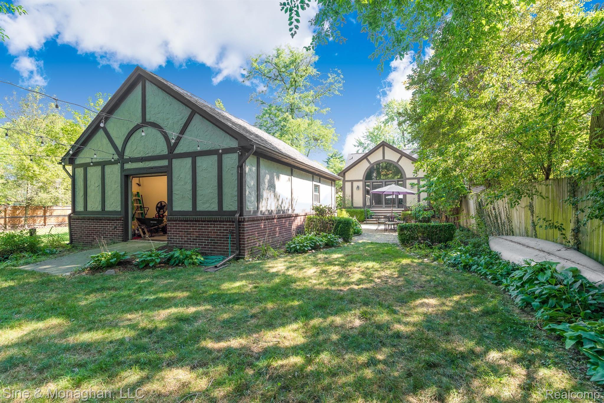 775 Washington Road Grosse Pointe, MI 48230 - Photo 38 of 48 DSC_9982-Edit.jpg