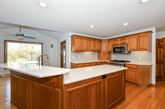 $580,500 | 5700 Woodland Hills Drive, Mount Pleasant, WI 53406