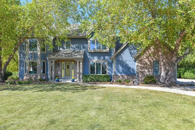 $580,500 | 5700 Woodland Hills Drive, Mount Pleasant, WI 53406