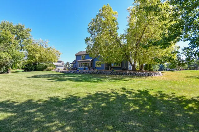 $580,500 | 5700 Woodland Hills Drive, Mount Pleasant, WI 53406