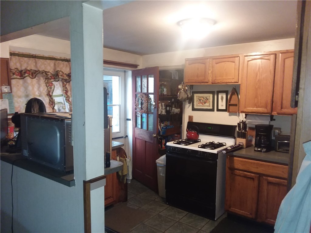 62 Nimitz Road East Providence, RI 02916 - Photo 2 of 14 Gallery Image 2