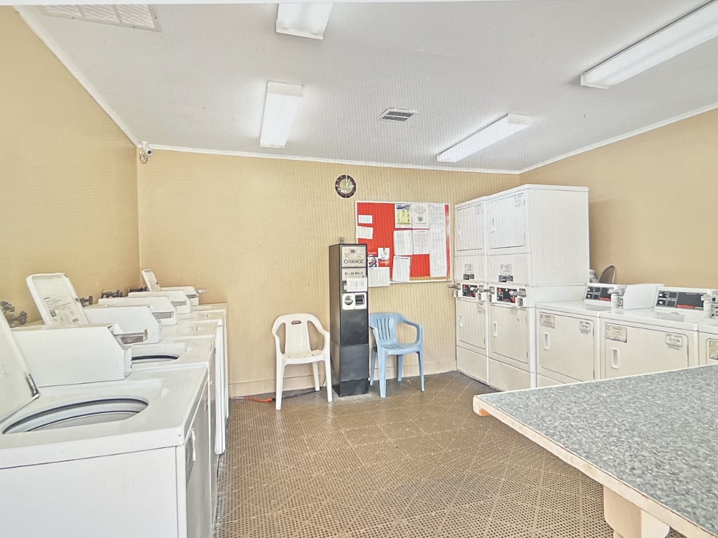 40 Bermuda Colony, Unit 7 Fox Lake, IL 60020 - Photo 16 of 20 a storage room with washer and dryer