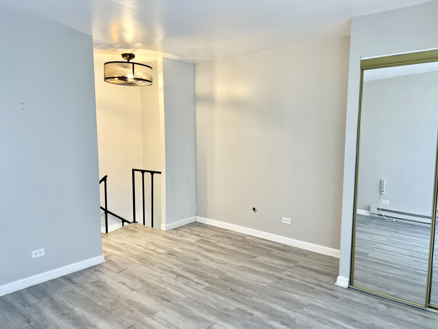 40 Bermuda Colony, Unit 7 Fox Lake, IL 60020 - Photo 10 of 20 a view of empty room with wooden floor