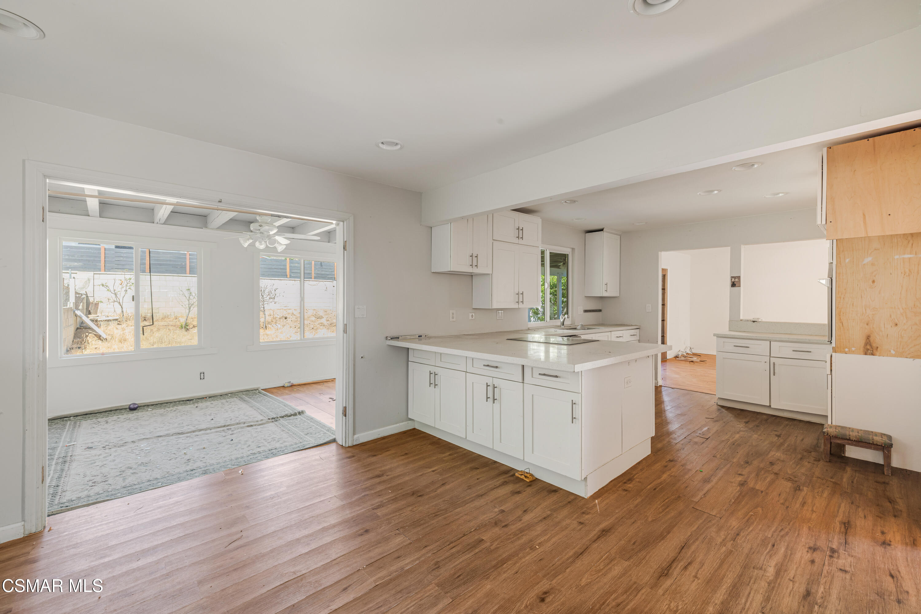 619 Watson Avenue Simi Valley, CA 93065 - Photo 5 of 11 619 Watson Ave-VinceDingmanMedia-6