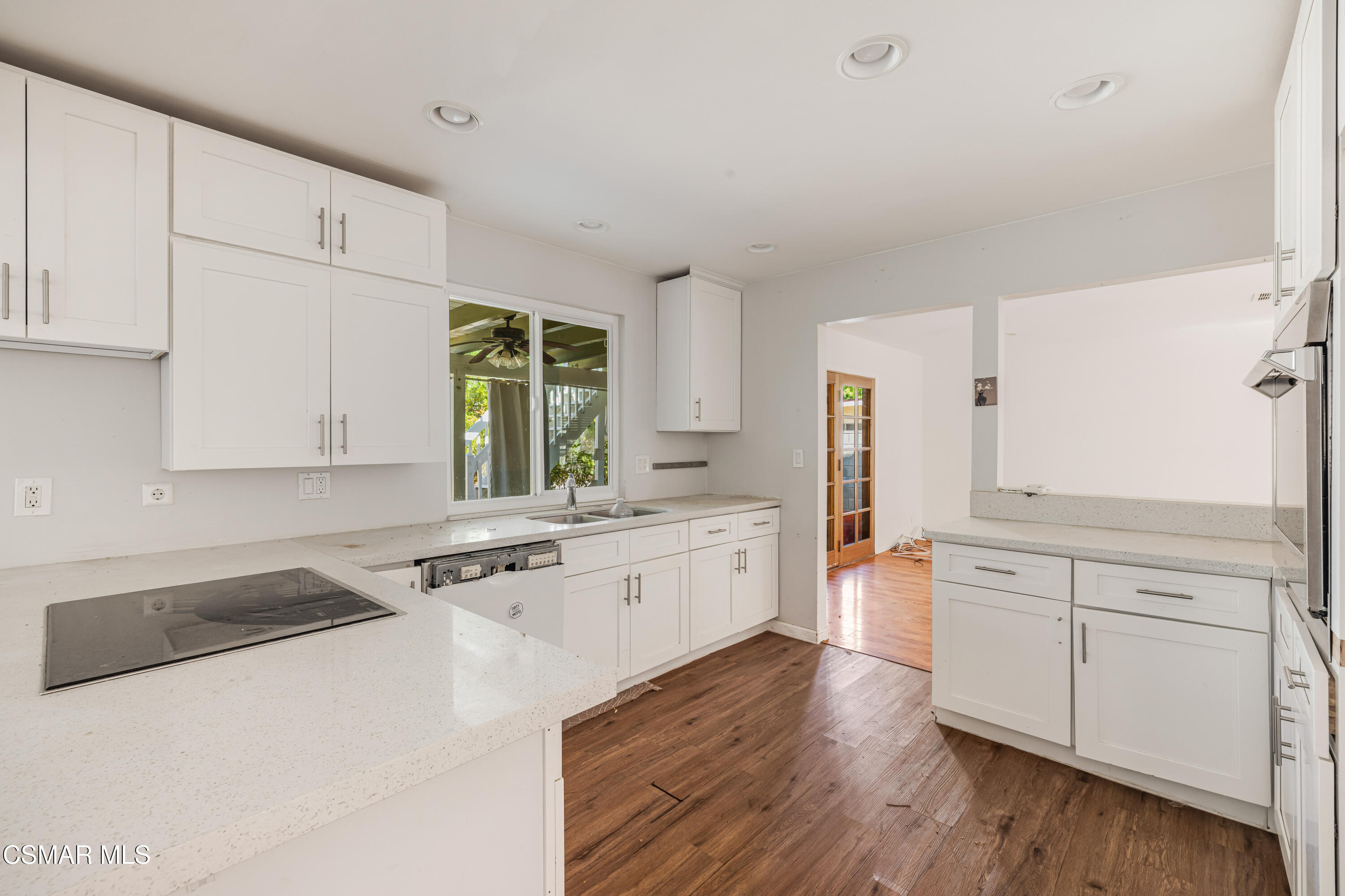 619 Watson Avenue Simi Valley, CA 93065 - Photo 6 of 11 619 Watson Ave-VinceDingmanMedia-7