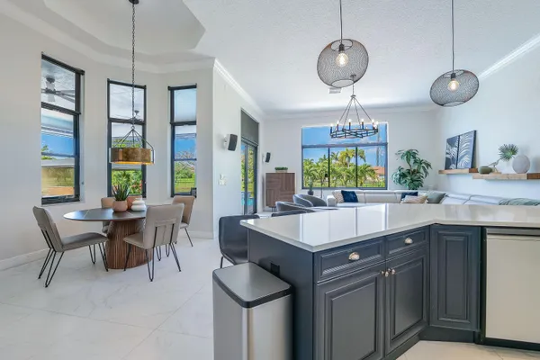 $1,790,000 | 4377 Southwest 140th Avenue, Davie, FL 33330