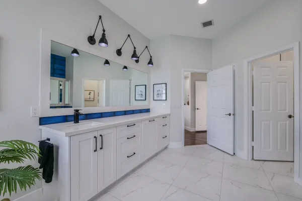 $1,790,000 | 4377 Southwest 140th Avenue, Davie, FL 33330