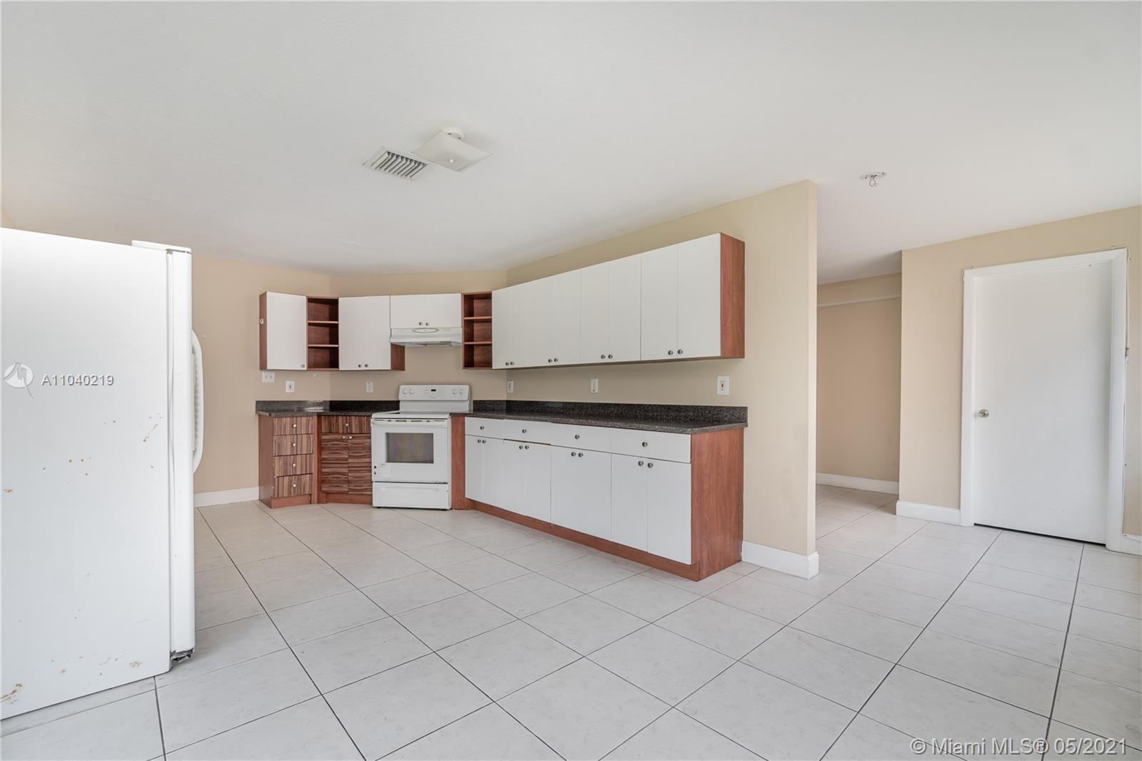1451 Egret Road Homestead, FL 33035 - Photo 12 of 29