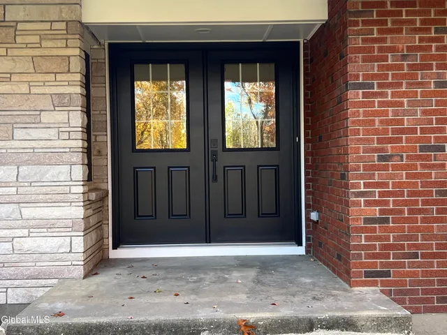 $549,900 | 5 Zeph Street, Poestenkill, NY 12198