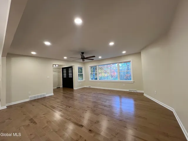 $549,900 | 5 Zeph Street, Poestenkill, NY 12198