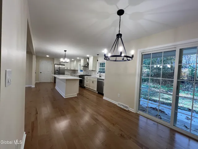 $549,900 | 5 Zeph Street, Poestenkill, NY 12198