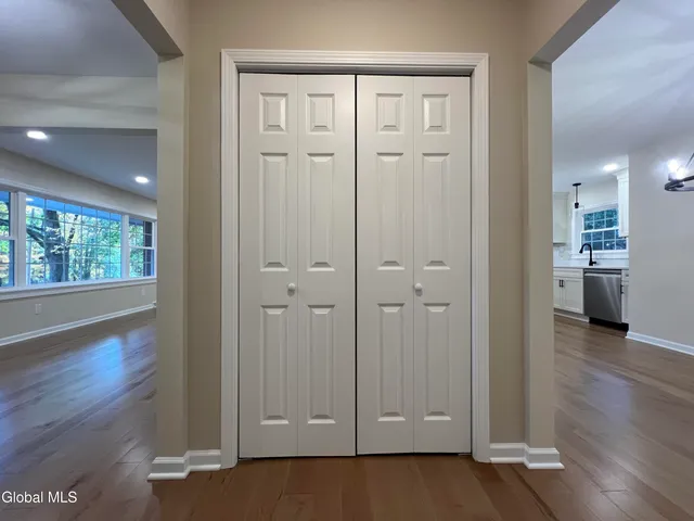 $549,900 | 5 Zeph Street, Poestenkill, NY 12198