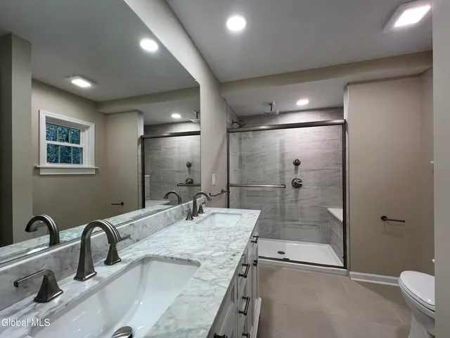 $549,900 | 5 Zeph Street, Poestenkill, NY 12198