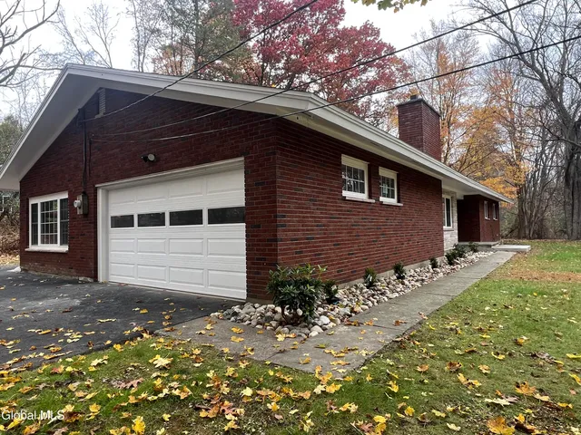 $549,900 | 5 Zeph Street, Poestenkill, NY 12198