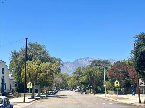 $2,385 | 650 North 3rd Avenue, Unit C, Upland, CA 91786