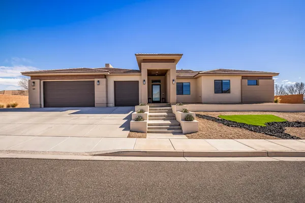 $999,900 | 1011 South 1740 East, St. George, UT 84790