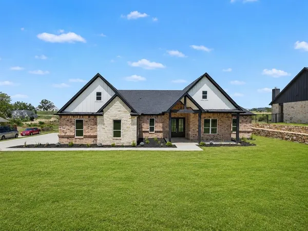 $540,000 | 328 Slimp Bluff, Azle, TX 76020