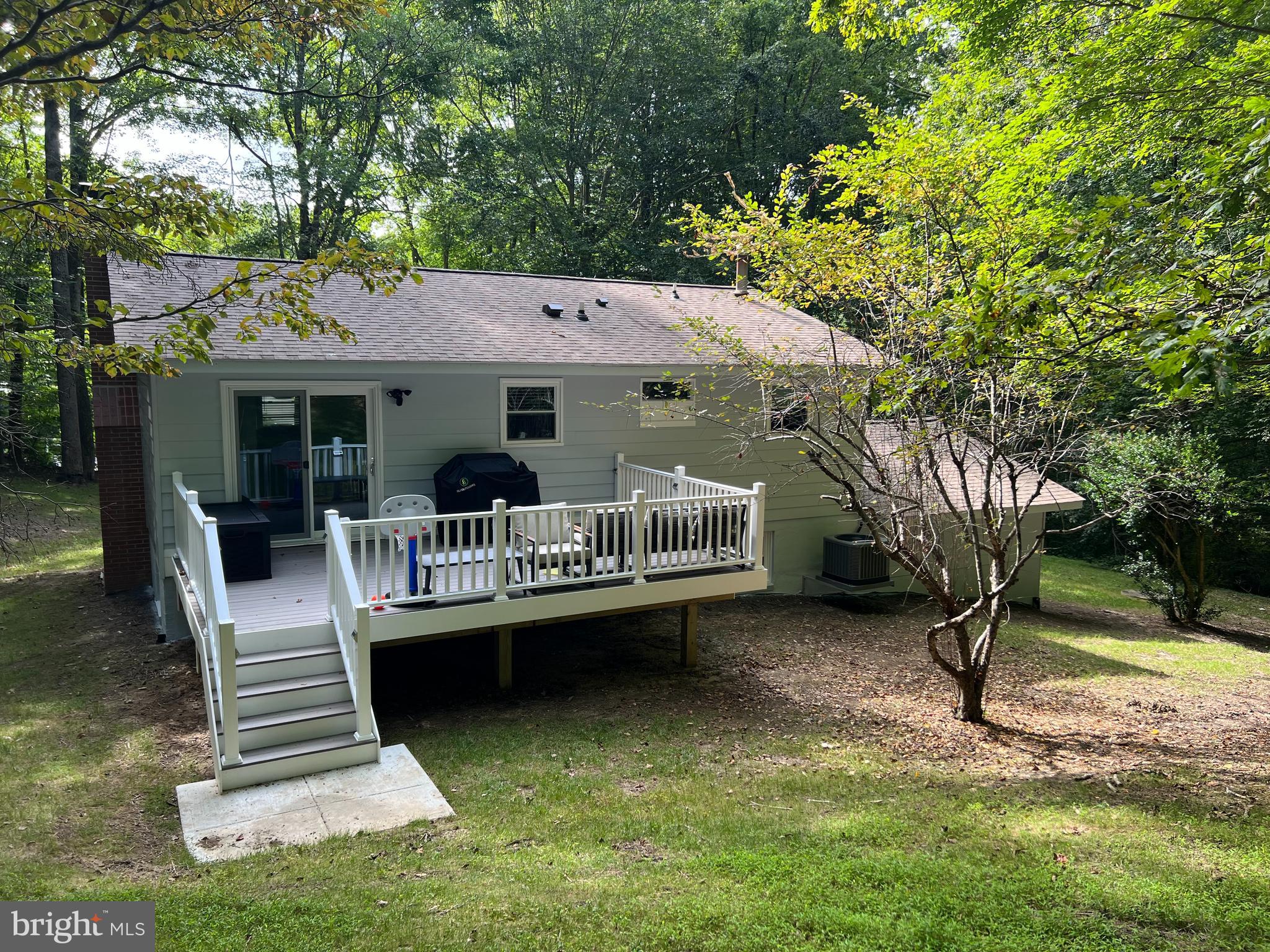 2080 McCracken Drive Dunkirk, MD 20754 - Photo 3 of 35