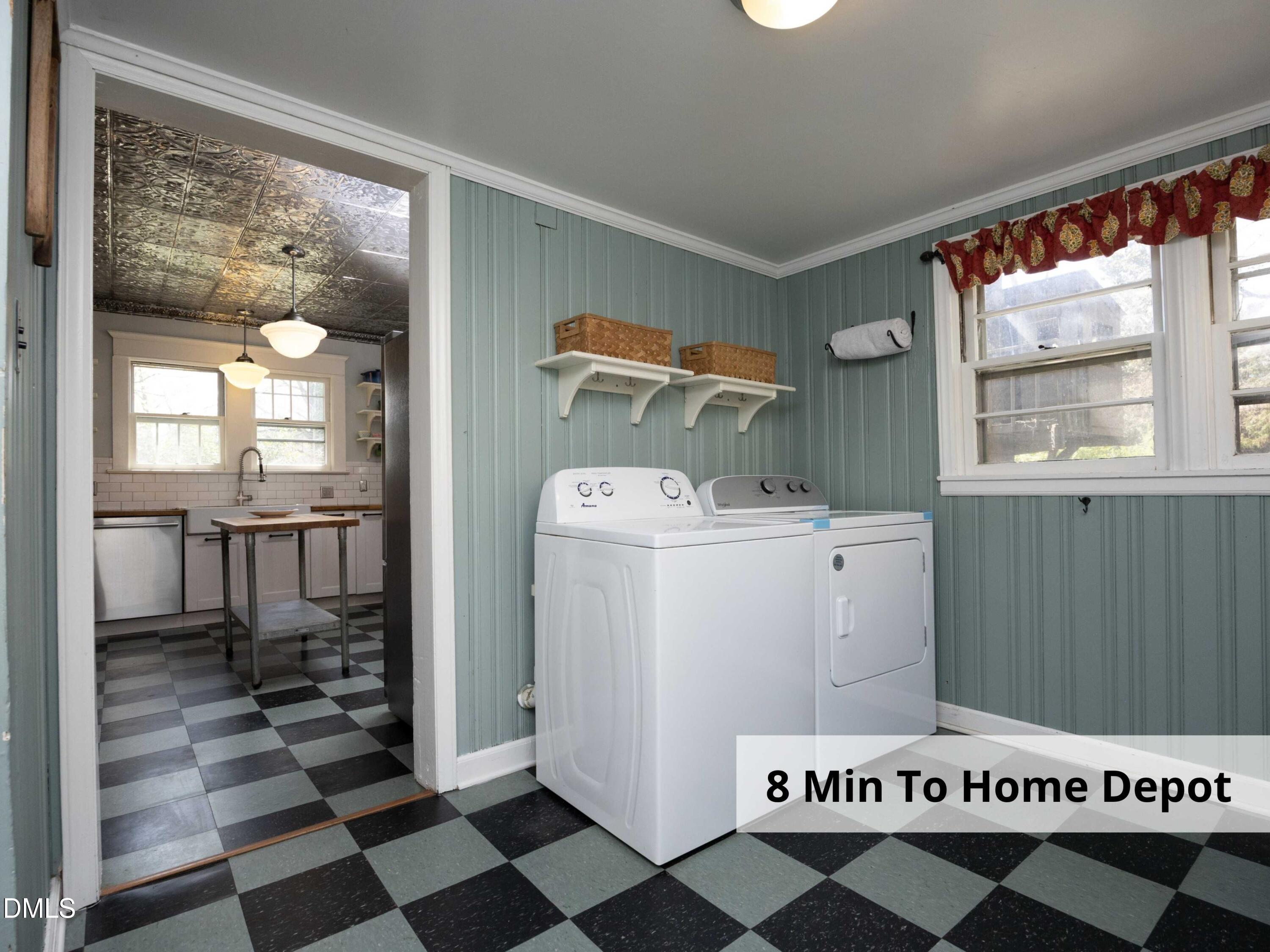 825 Onslow Street Durham, NC 27705 - Photo 32 of 71 a utility room with dryer and washer