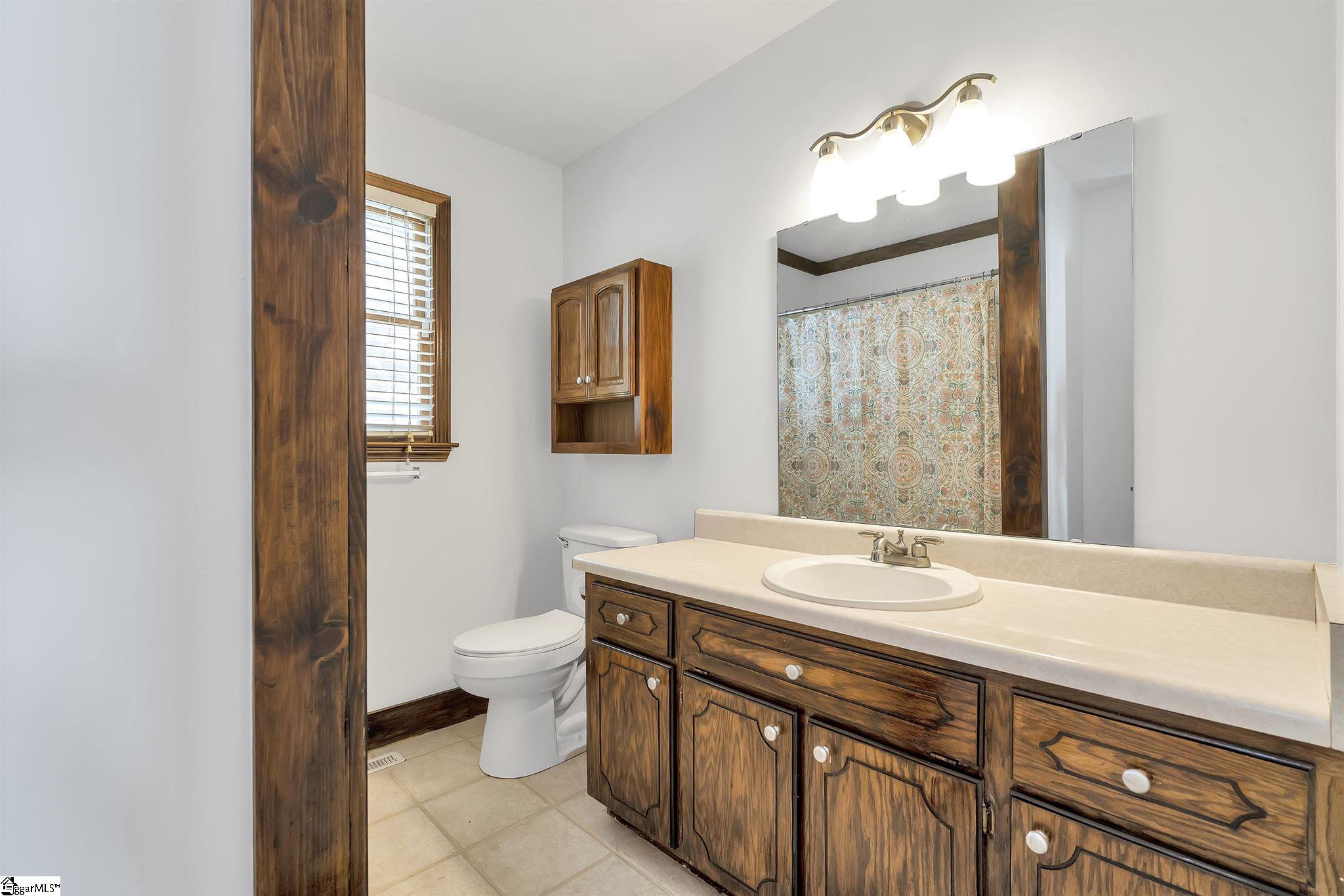 348 Springdale Avenue Liberty, SC 29657 - Photo 10 of 30