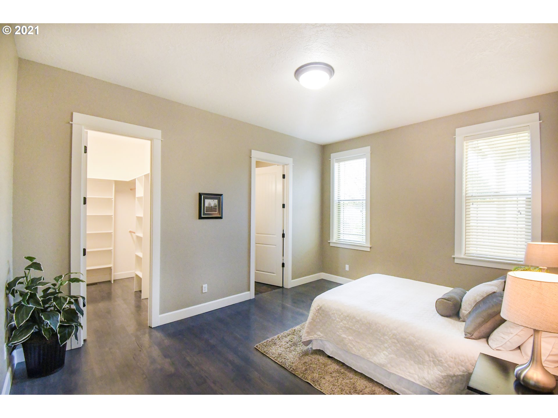 319 Lenore Loop Eugene, OR 97404 - Photo 12 of 32 Gallery Image 12