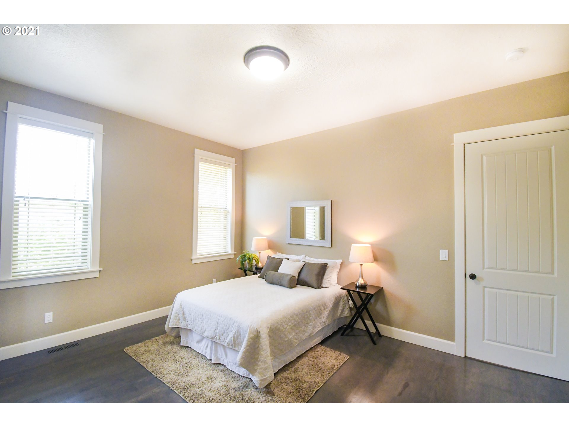 319 Lenore Loop Eugene, OR 97404 - Photo 13 of 32 Gallery Image 13