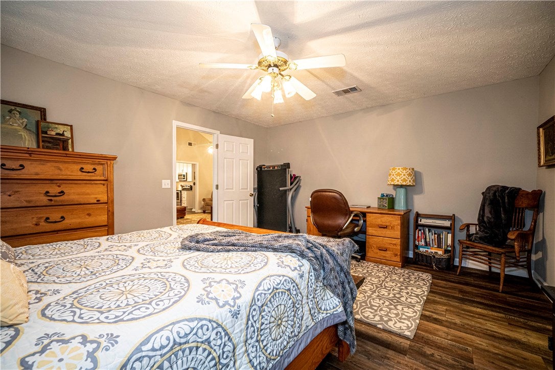 422 Pear Tree Road Auburn, AL 36830 - Photo 23 of 41 Gallery Image 23