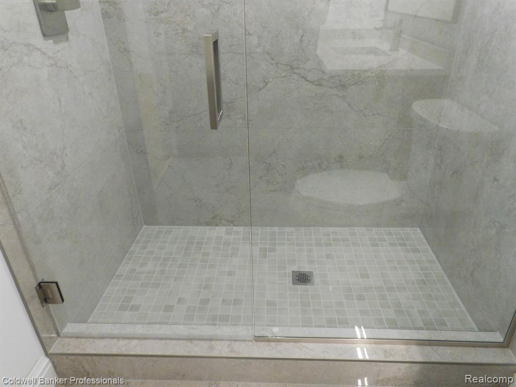 1938 Pembroke Road Birmingham, MI 48009 - Photo 46 of 50 Gallery Image 46