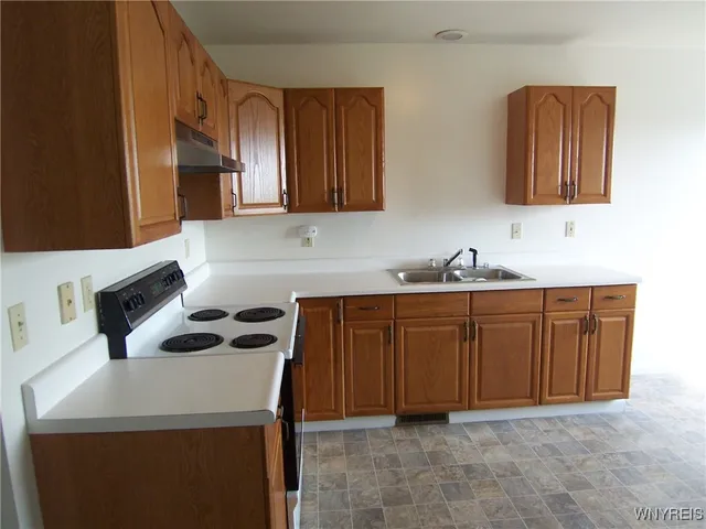 $289,900 | 10135 South Street Road, Pavilion, NY 14482