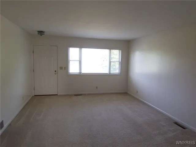 $289,900 | 10135 South Street Road, Pavilion, NY 14482