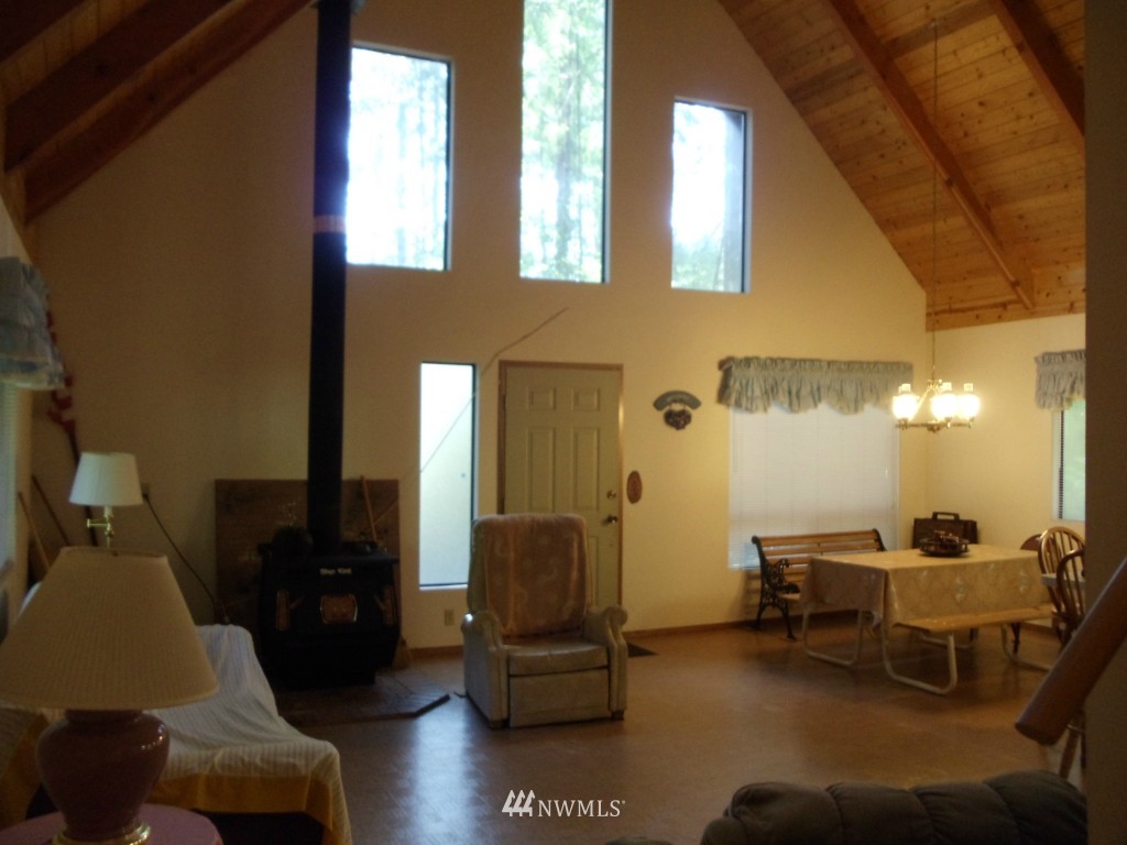 553 Cannon Road Packwood, WA 98361 - Photo 3 of 11 Gallery Image 3