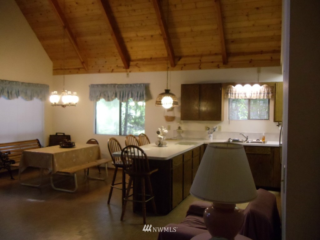 553 Cannon Road Packwood, WA 98361 - Photo 4 of 11 Gallery Image 4