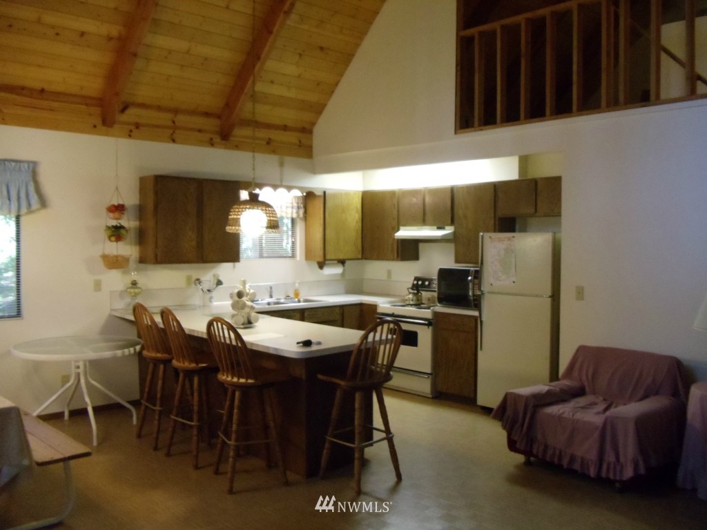 553 Cannon Road Packwood, WA 98361 - Photo 5 of 11 Gallery Image 5