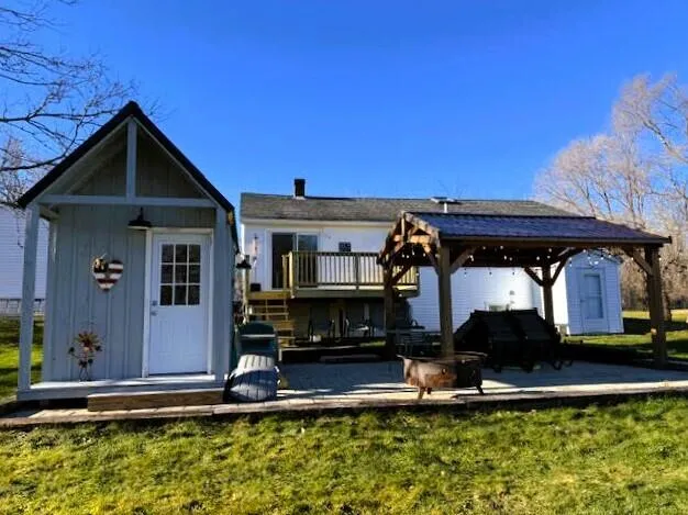 $449,900 | 1041-1046 Cape Jellison Road, Stockton Springs, ME 04981