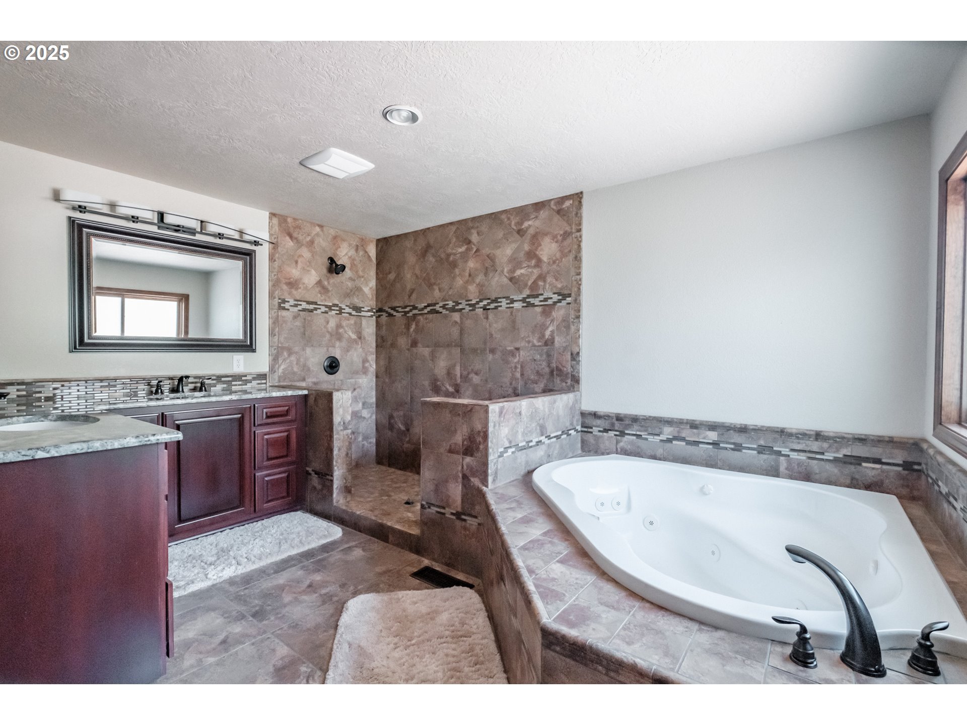 34118 Oakville Road Southwest Albany, OR 97321 - Photo 21 of 48 Gallery Image 21