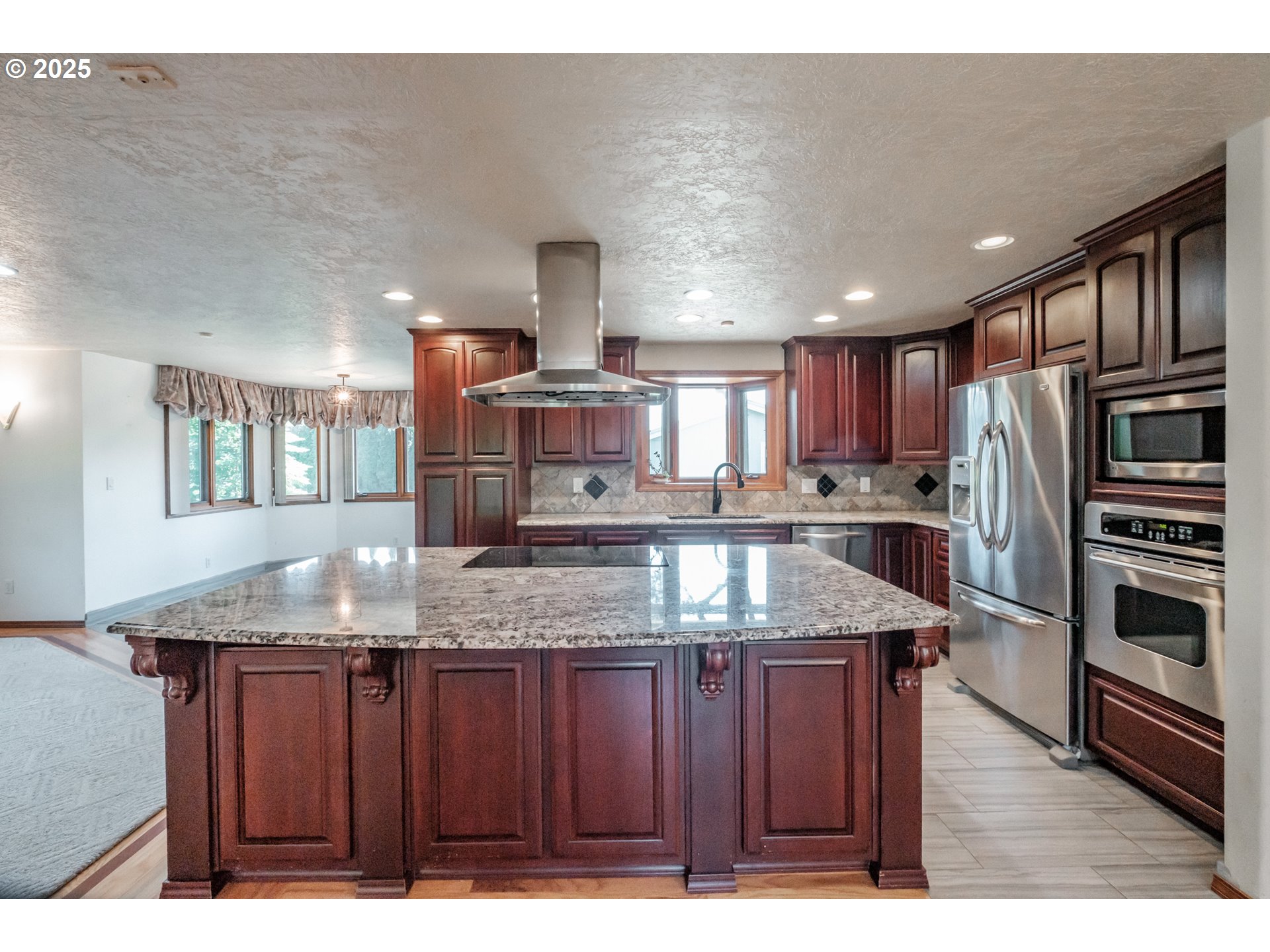 34118 Oakville Road Southwest Albany, OR 97321 - Photo 6 of 48 Gallery Image 6