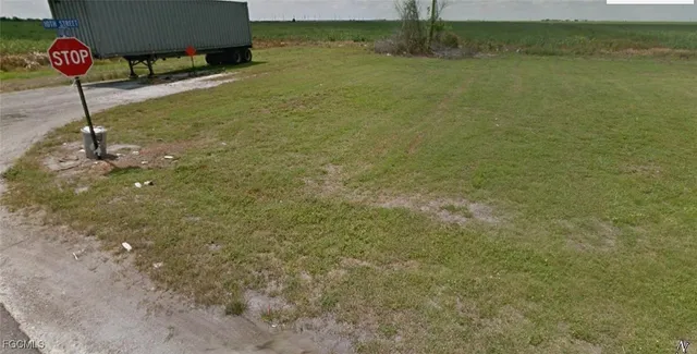 a view of a street view