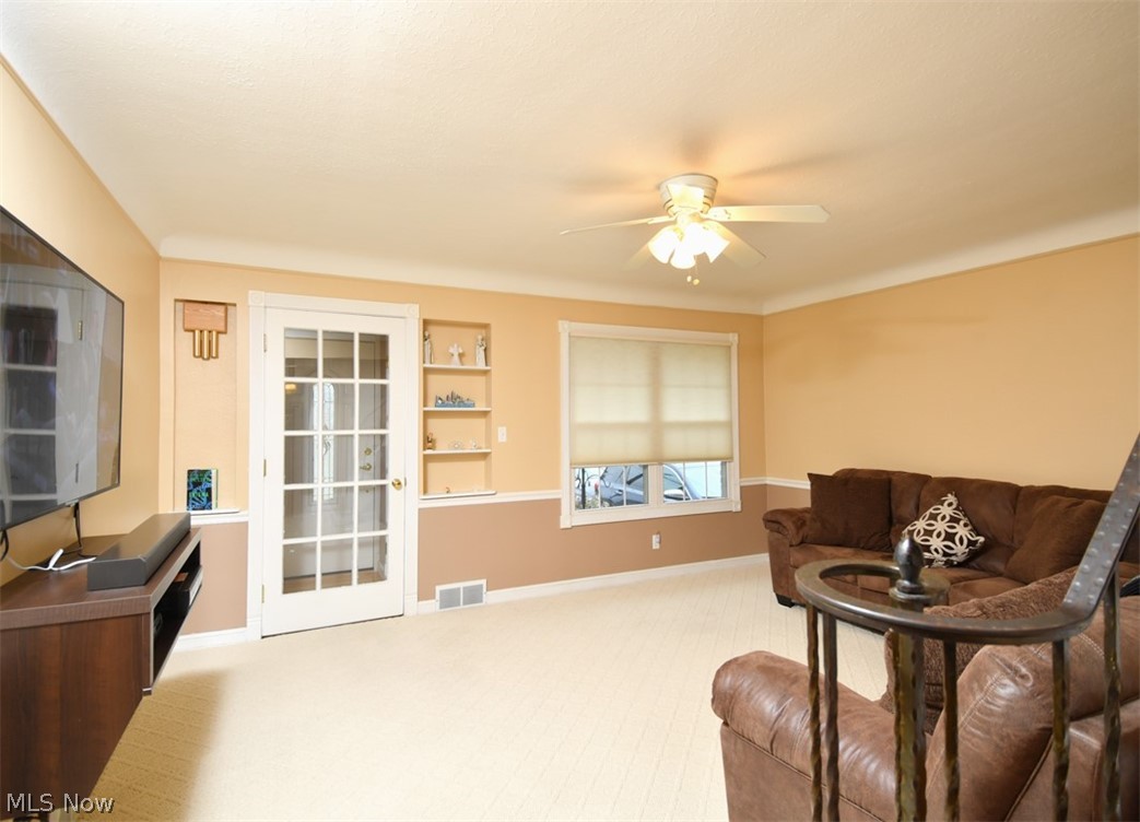 450 Babbitt Road Euclid, OH 44123 - Photo 3 of 29 Gallery Image 3