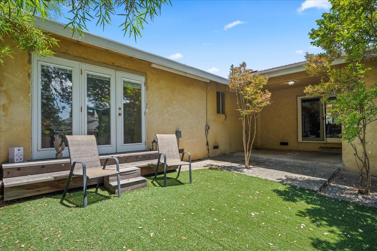 6929 Lisa Marie Way Carmichael, CA 95608 - Photo 40 of 50