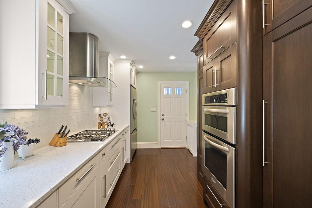 4 Avondale Road Newton, MA 02459 - Photo 8 of 37