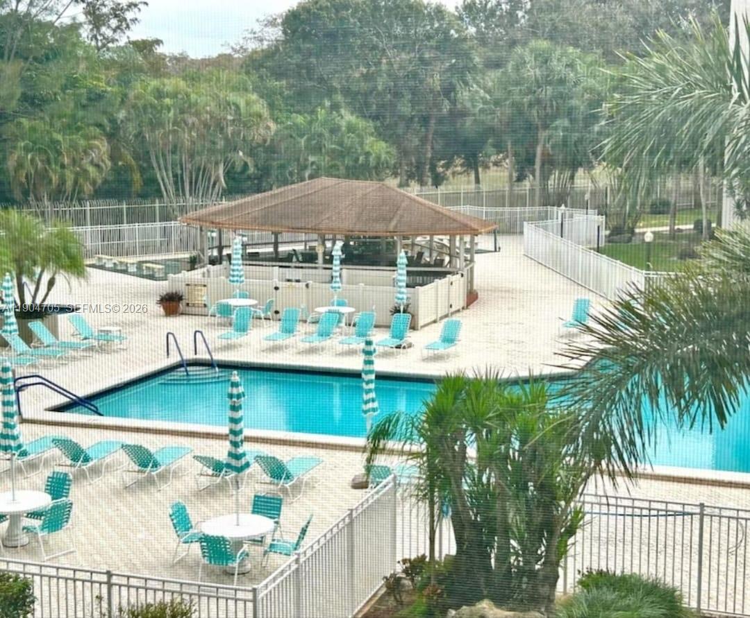 3910 Inverrary Boulevard, Unit 703B Lauderhill, FL 33319 - Photo 5 of 30