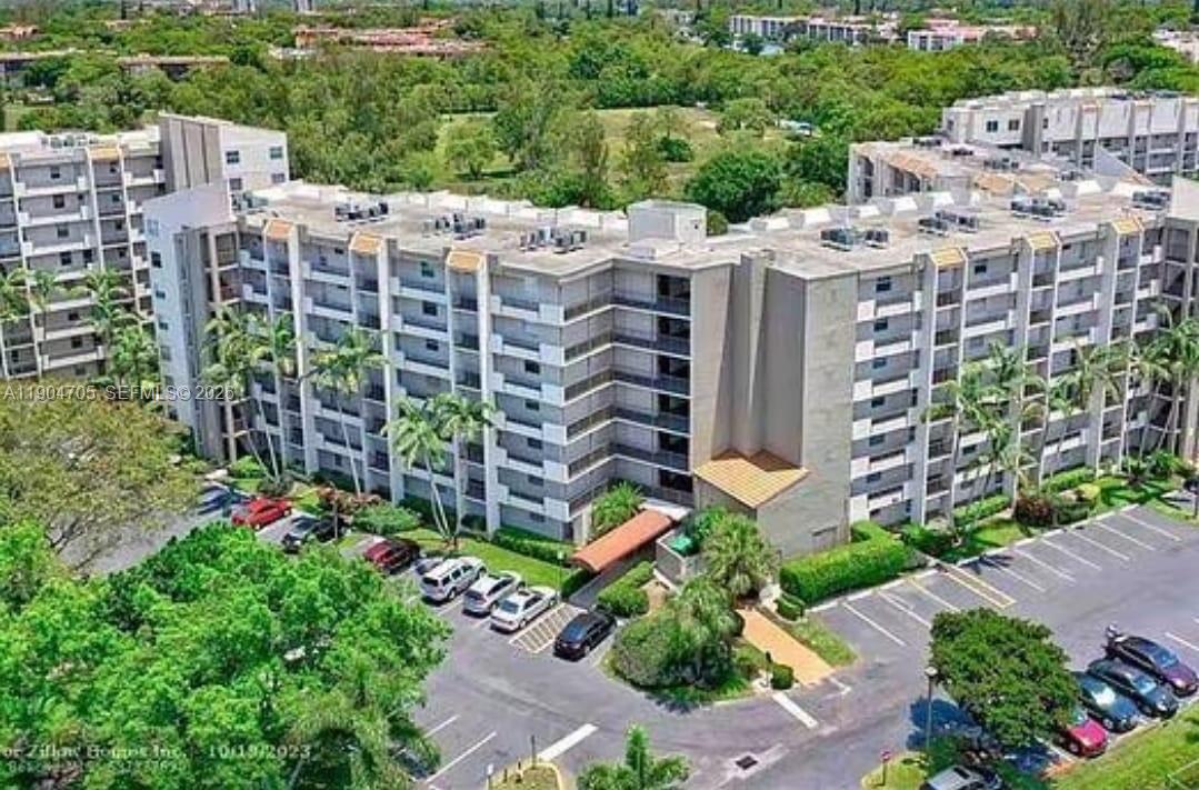 3910 Inverrary Boulevard, Unit 703B Lauderhill, FL 33319 - Photo 9 of 30