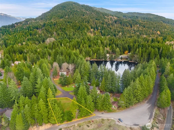 $111,900 | 451 North Standstill Drive South, Hoodsport, WA 98548