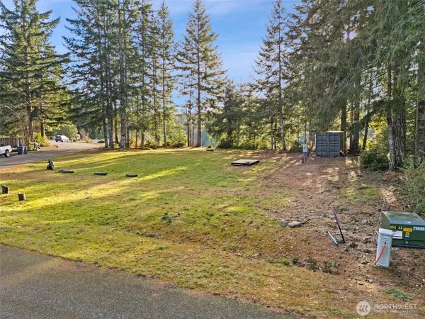 $111,900 | 451 North Standstill Drive South, Hoodsport, WA 98548