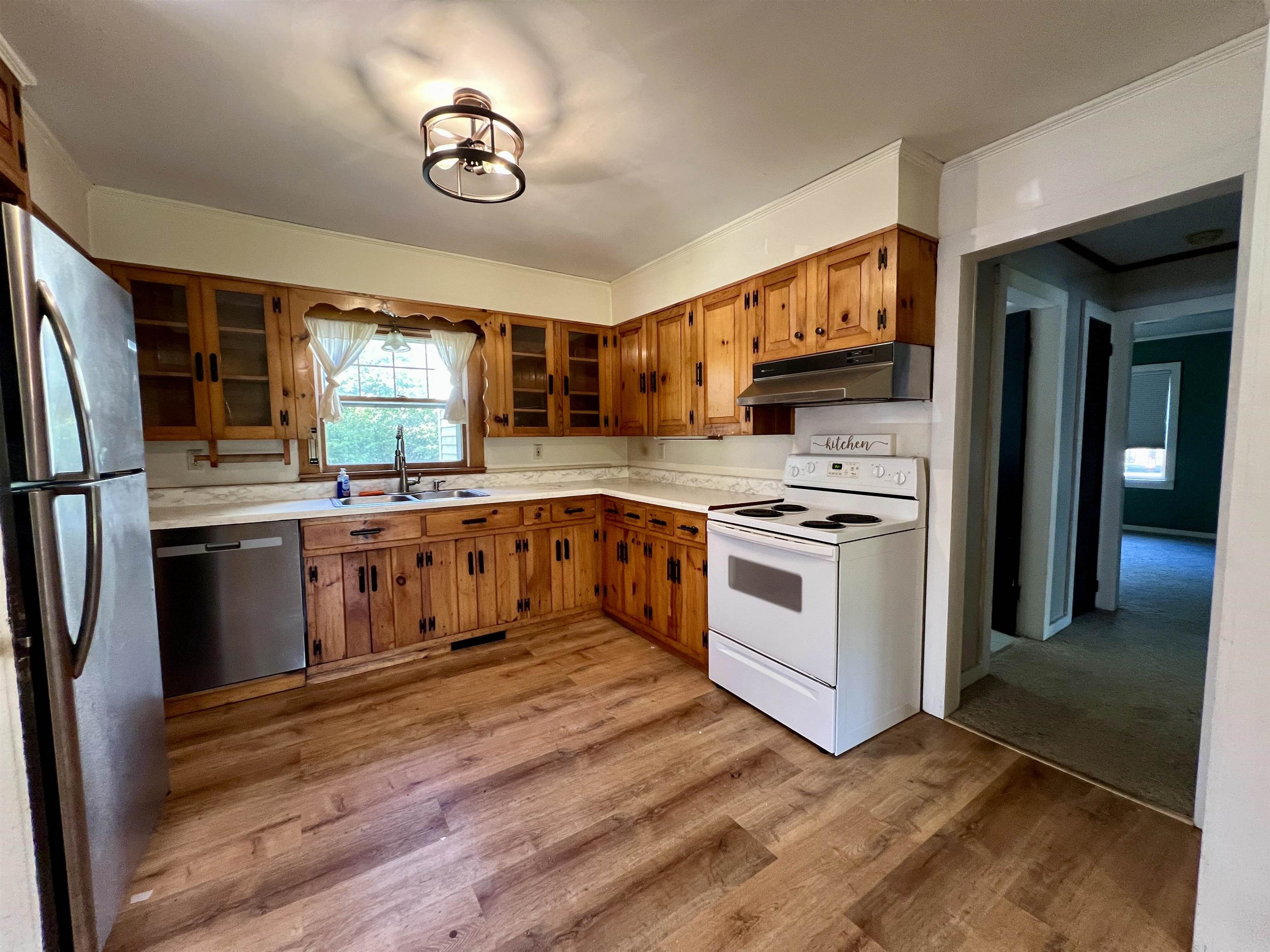 159 Riverdale Road Townshend, VT 05353 - Photo 5 of 34 Gallery Image 5