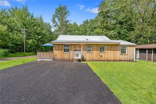 $164,900 | 32 34th Street, Constantia, NY 13044