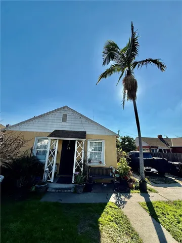 $760,000 | 524 West Laurel Street, Compton, CA 90220