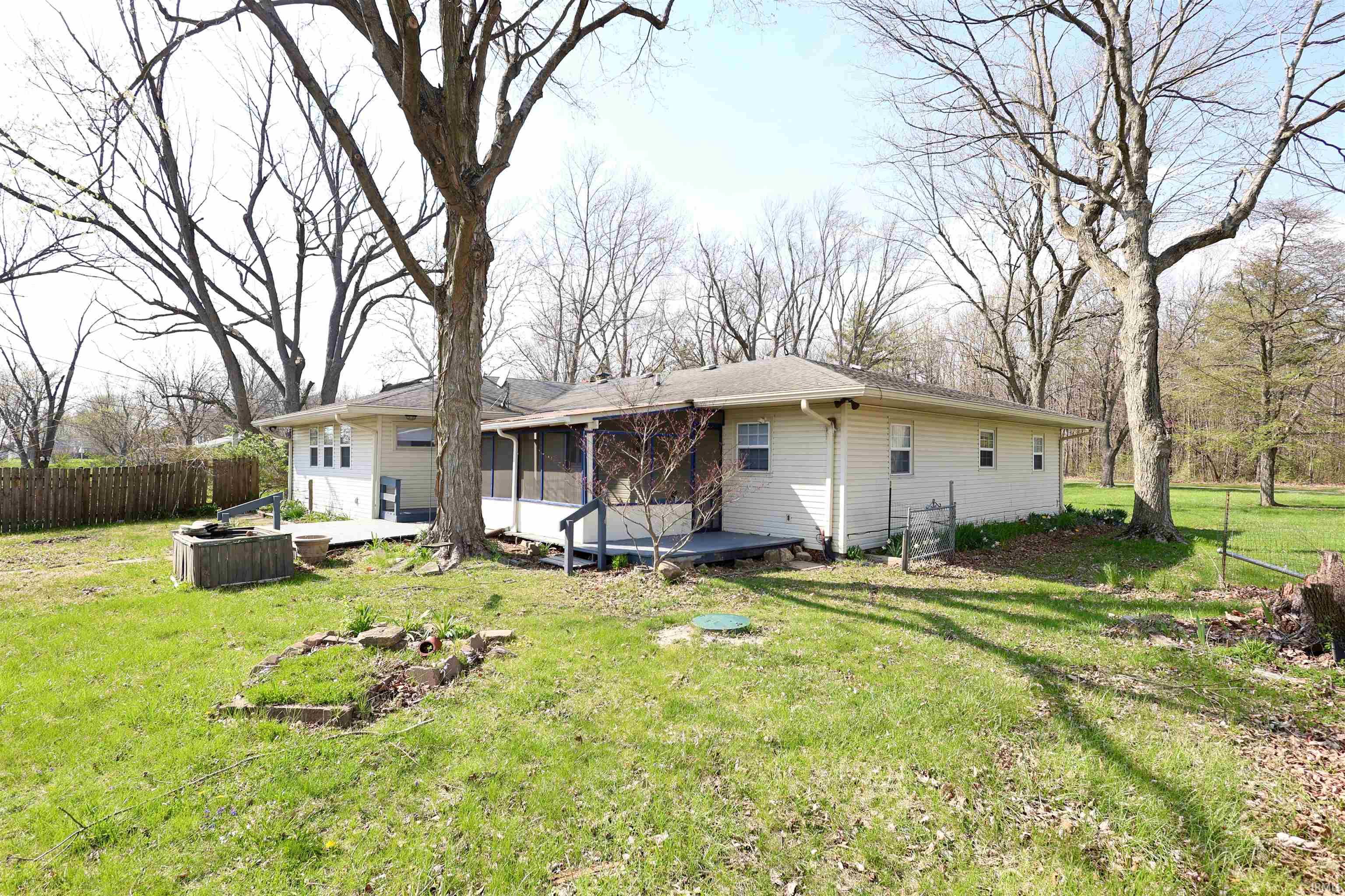2525 West Lawson Road Marion, IN 46952 - Photo 30 of 34